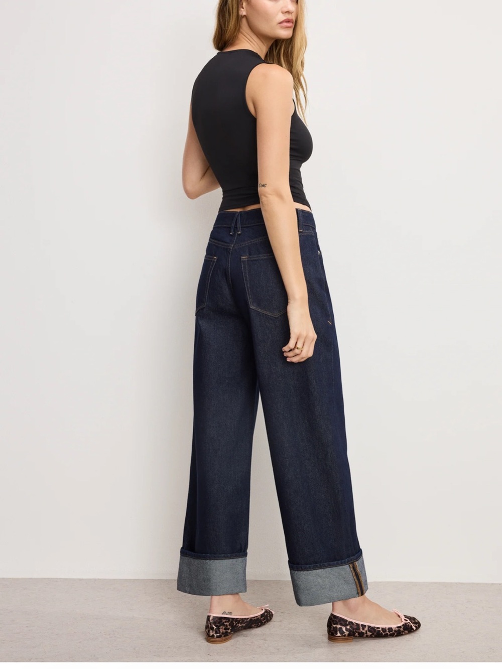 Good American Wide-Leg Cuffed Dark Indigo Jeans in size 4 NWT - Picture 6 of 8